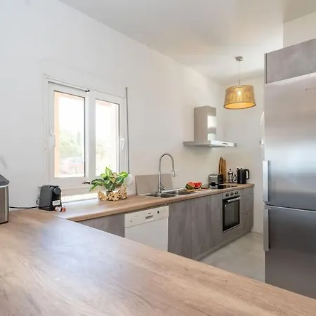 빌라 Aionia In Lepeda